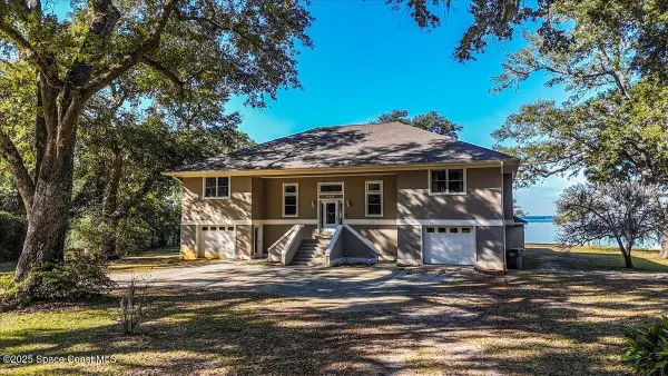 449 S Garcon Point Road, Milton, FL 32583