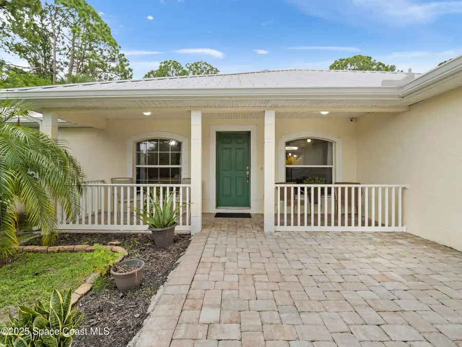 860 Tupelo Road Sw, Palm Bay, FL 32908 - Image #2