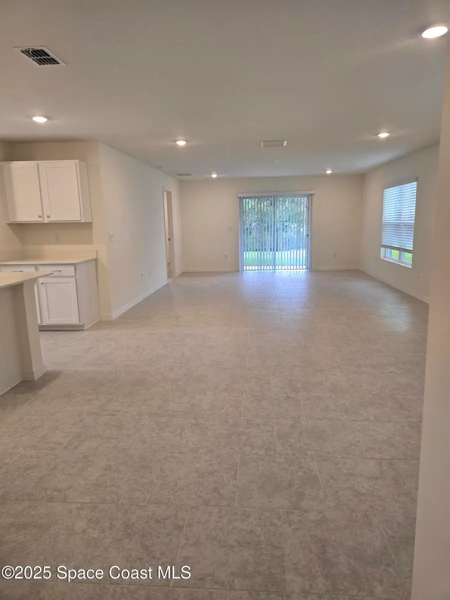 581 SW Richmond Circle, Palm Bay, FL 32908 - Image #3