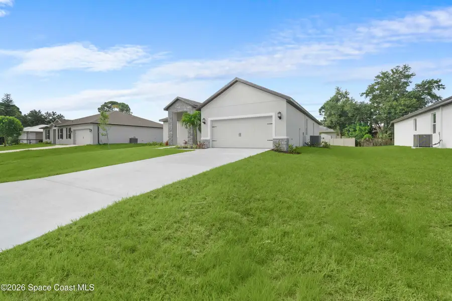372 Croquet Avenue Ne, Palm Bay, FL 32907 - #3