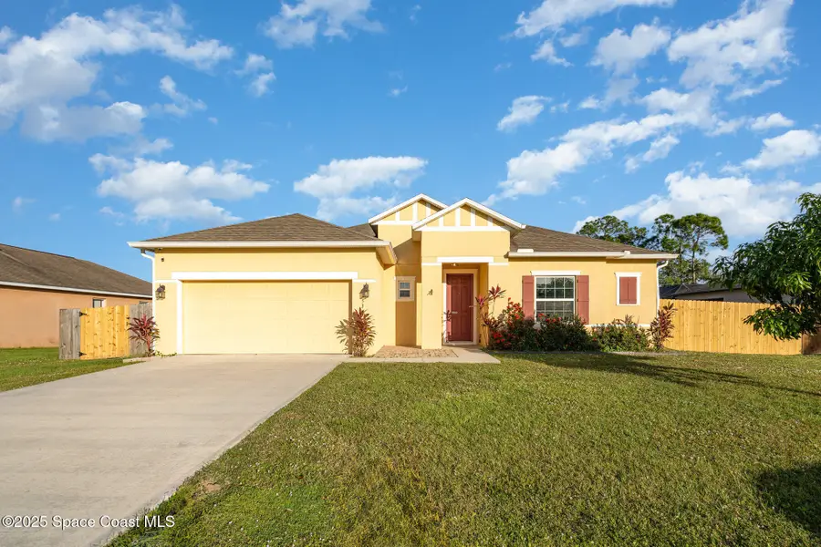 253 Melba Avenue Nw, Palm Bay, FL 32907 - Image #2