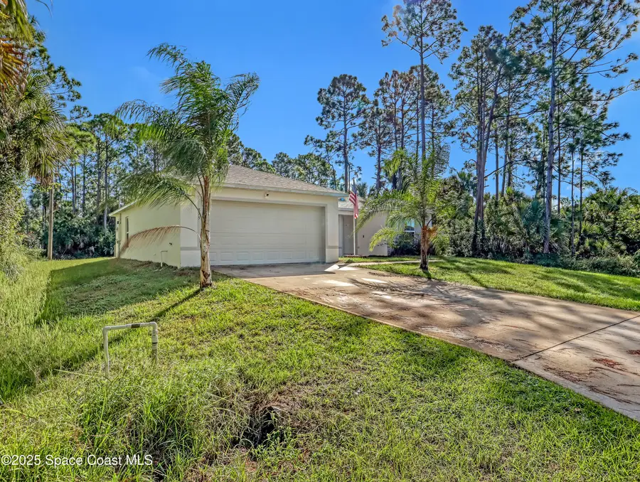 875 Natroma Avenue Sw, Palm Bay, FL 32908 - Image #2