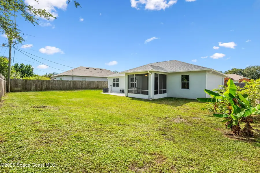 533 Arcadia Avenue Ne, Palm Bay, FL 32907 - Image #3