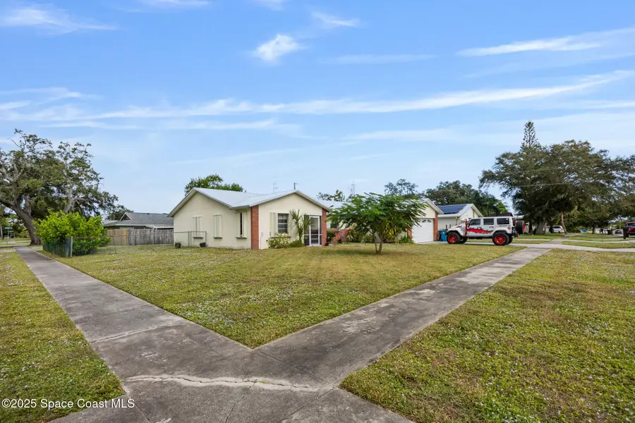 2101 Gunpowder Drive Ne, Palm Bay, FL 32905 - Image #3