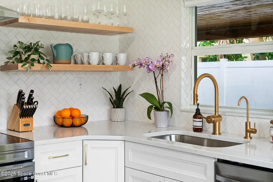 333 Tyler Avenue, Cape Canaveral, FL 32920 - Image #3