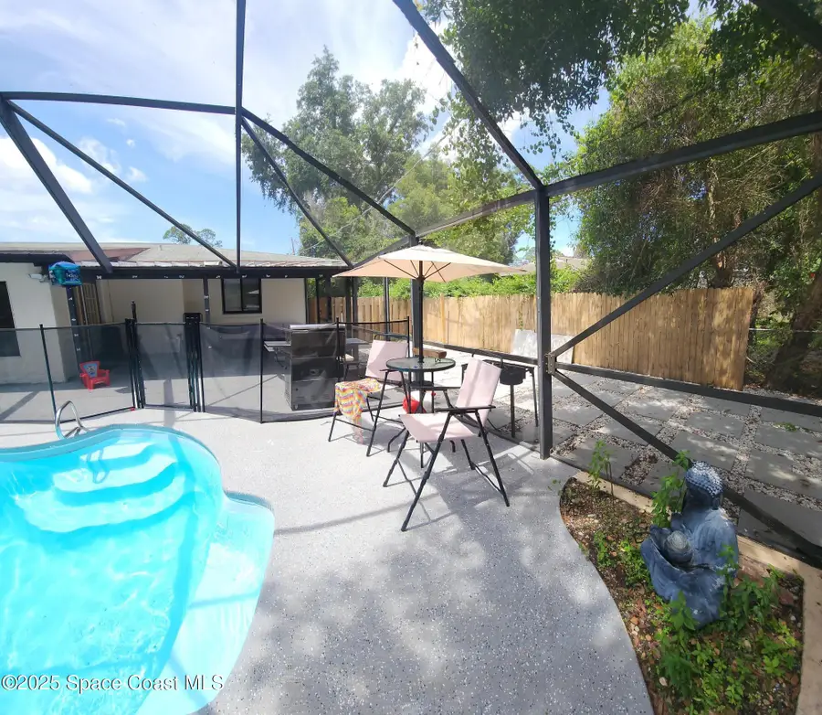 462 Breakwater Street Se, Palm Bay, FL 32909 - Image #2