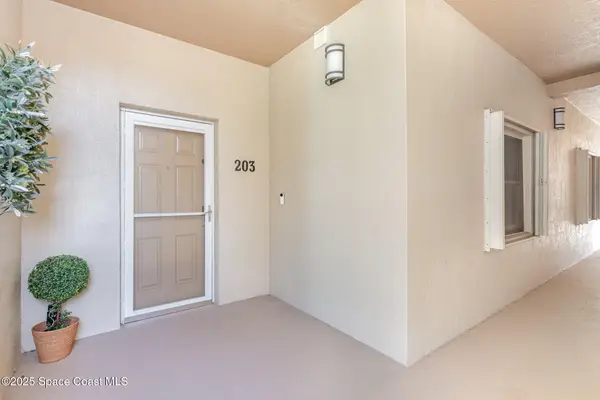 29 Riverside Drive #203, Cocoa, FL 32922