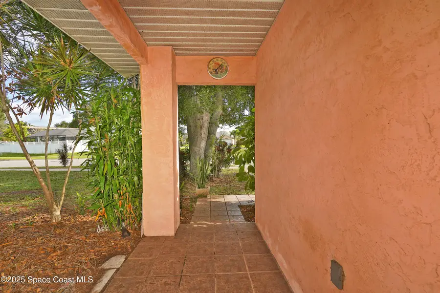 385 Island Oaks Place, Merritt Island, FL 32953 - Image #3