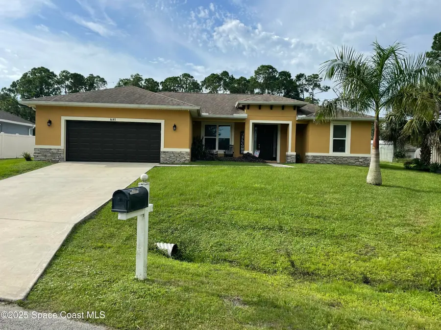 681 SW David Circle Sw, Palm Bay, FL 32908 - Image #2