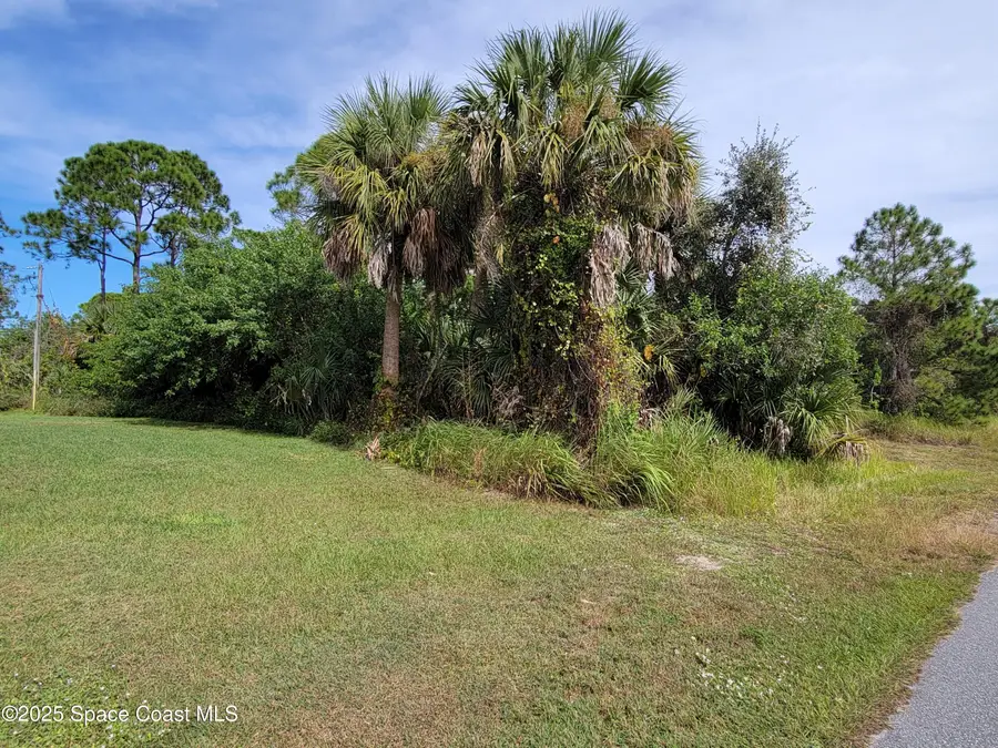 121 Halloran Street Se, Palm Bay, FL 32909 - Image #3