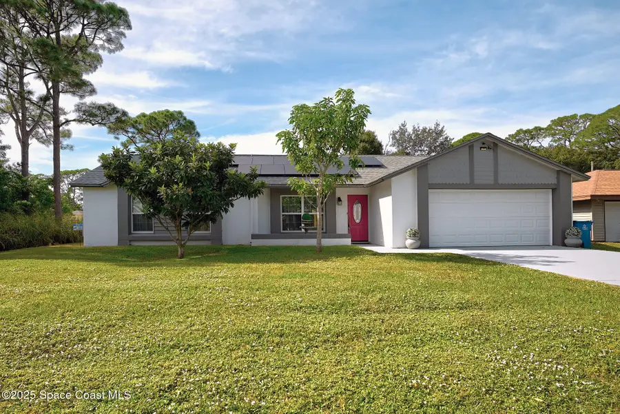 543 Americana Boulevard Nw, Palm Bay, FL 32907 - Image #2