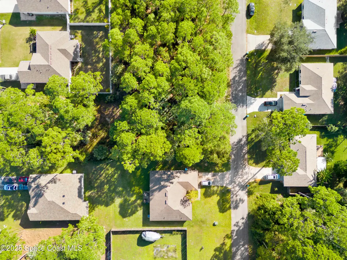 541 Darien Avenue Sw, Palm Bay, FL 32908 - Image #1