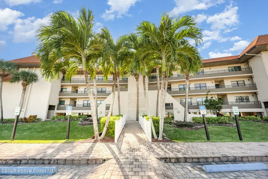 18 Marina Isles Boulevard #101, Indian Harbour Beach, FL 32937 - Image #2