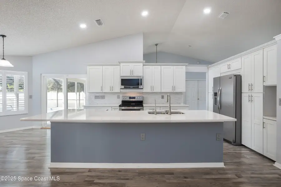 861 Seven Gables Circle Se, Palm Bay, FL 32909 - Image #3