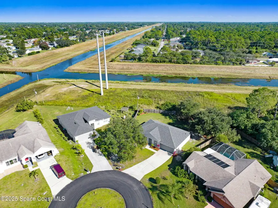 565 White Cap Court Nw, Palm Bay, FL 32907 - Image #3