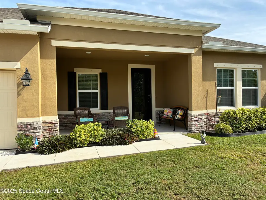 1037 Gardenia Street, Sebastian, FL 32958 - Image #3