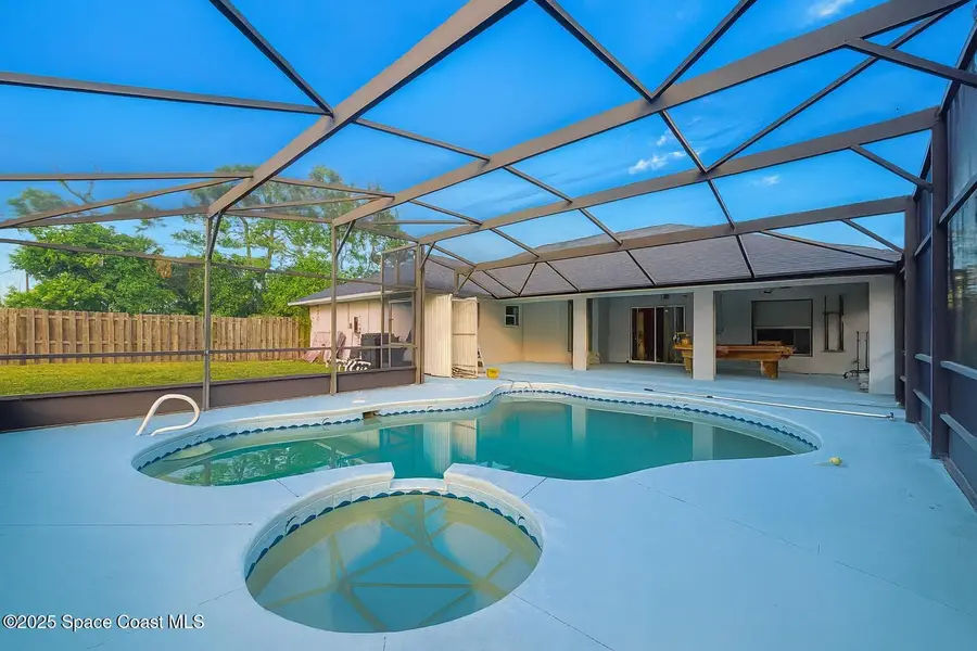 684 Seven Gables Circle Se, Palm Bay, FL 32909 - Image #3