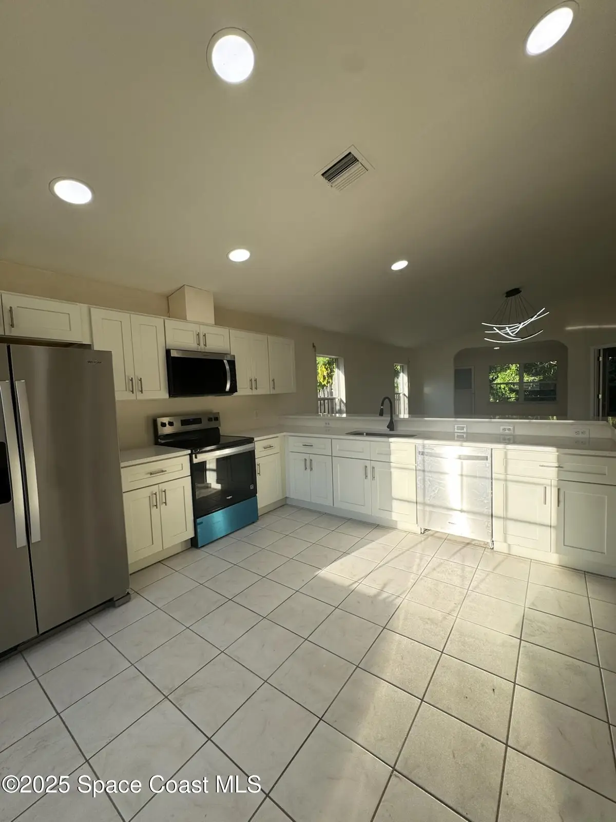 1112 Pine Creek Circle Ne, Palm Bay, FL 32905 - Image #1