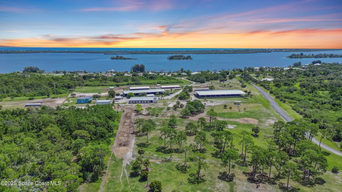 4850 Old Dixie Highway, Grant, FL 32949 - Image #1