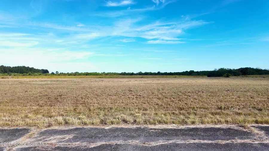 2481 Sesban Avenue Sw, Palm Bay, FL 32908 - Image #2