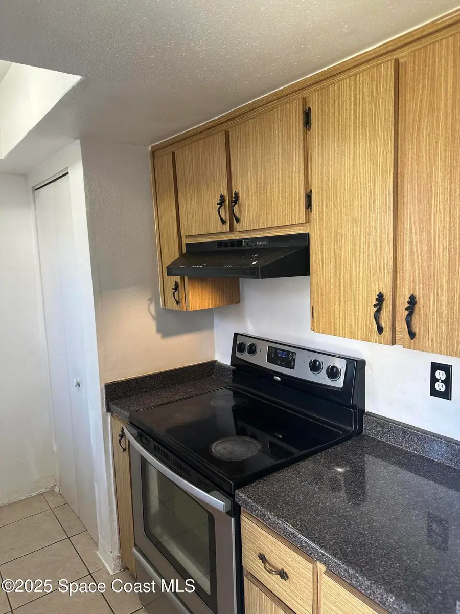 1301 Arlington Lane Ne #111, Palm Bay, FL 32905 - Image #3