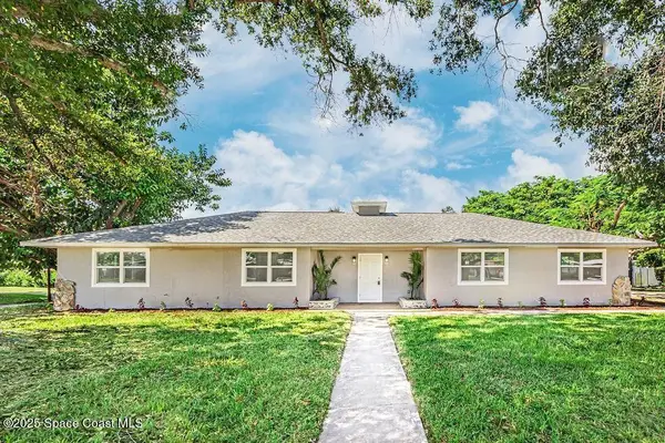 300 Riomar Drive, Port St. Lucie, FL 34952