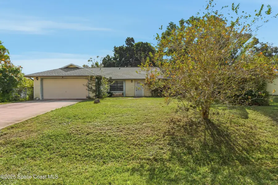 1226 Hedgecoth Street Nw, Palm Bay, FL 32907 - Image #3
