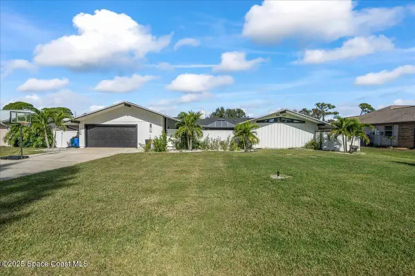 470 Rio Vista Lane, Merritt Island, FL 32952