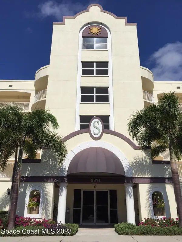 8941 Lake Drive #204, Cape Canaveral, FL 32920