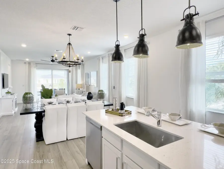 2672 Antarus Drive Nw, Palm Bay, FL 32907 - Image #2