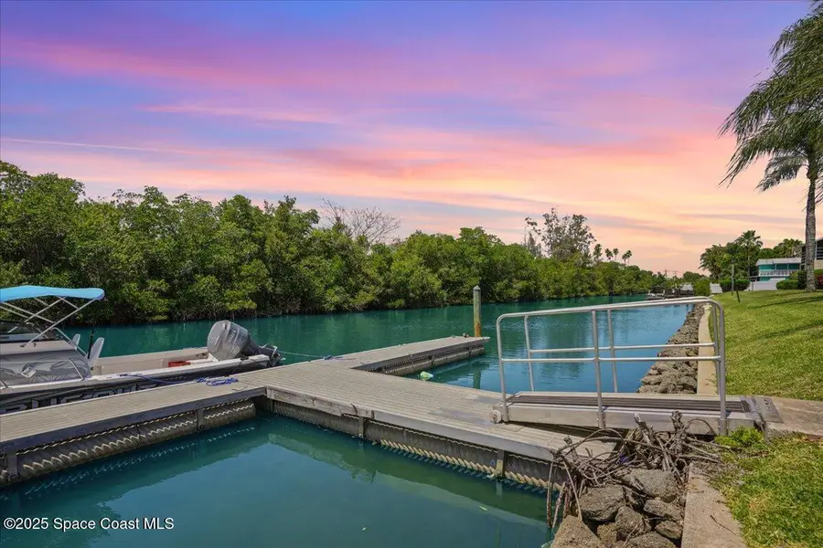 1845 Robalo Drive #201d, Vero Beach, FL 32960 - Image #2