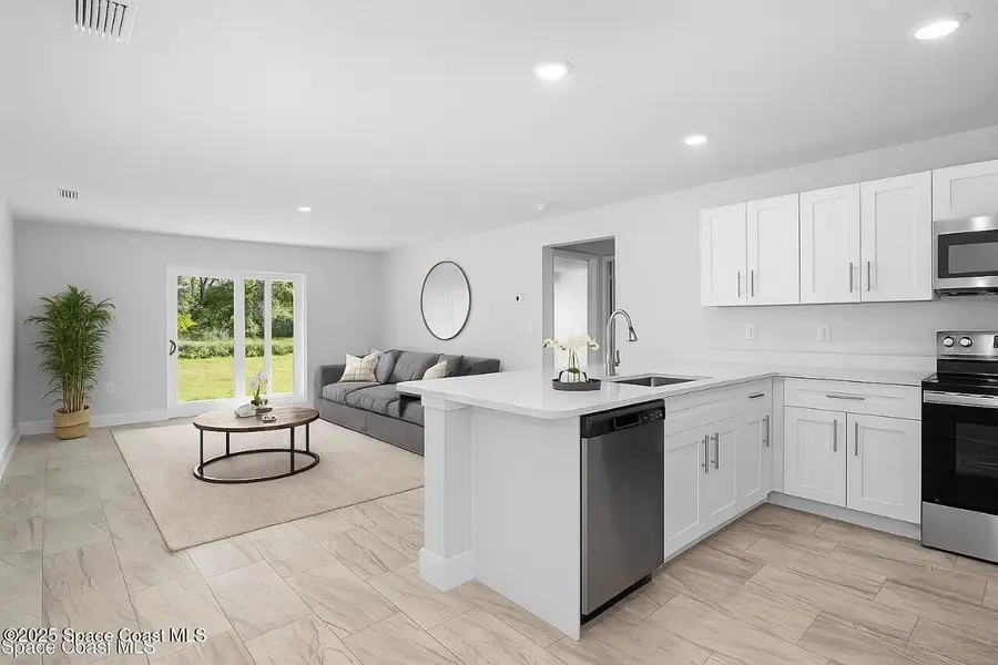 480 Scanlon Road Sw, Palm Bay, FL 32908 - Image #2