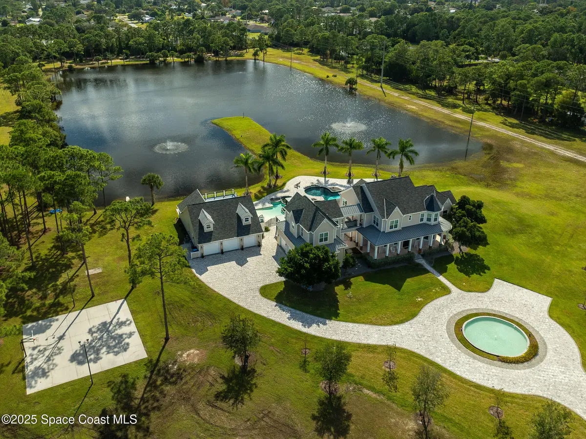 4236 Hield Road Nw, Palm Bay, FL 32907 - Image #1