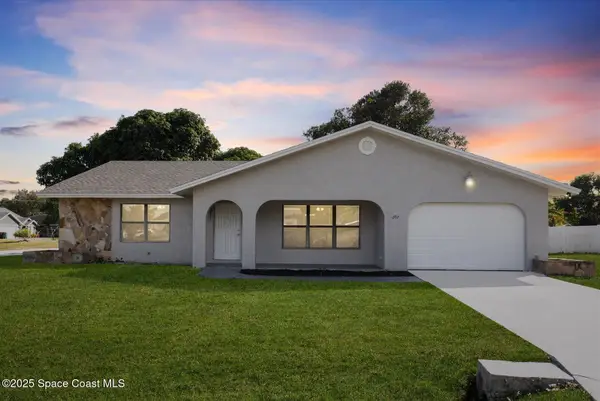 402 SW Sansom Lane, Port St. Lucie, FL 34953