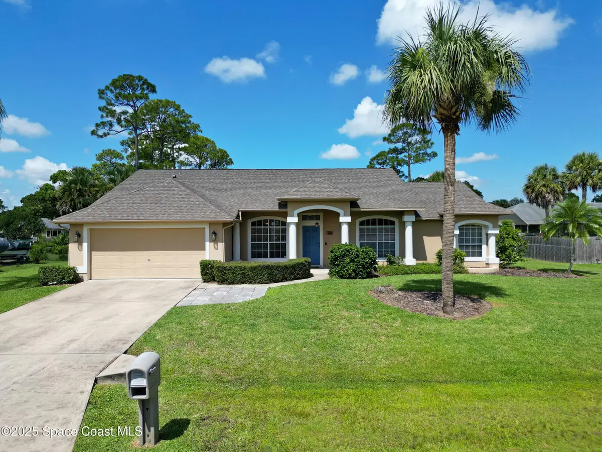 942 Peachland Avenue Ne, Palm Bay, FL 32907 - Image #1