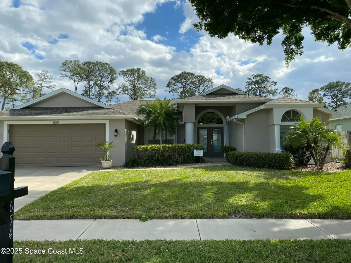 654 Sheridan Woods Drive, Melbourne, FL 32904 - Image #1