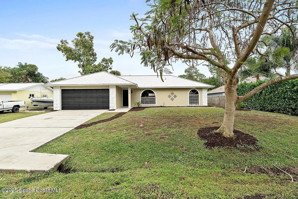 914 Devon Avenue, Sebastian, FL 32958 - Image #1