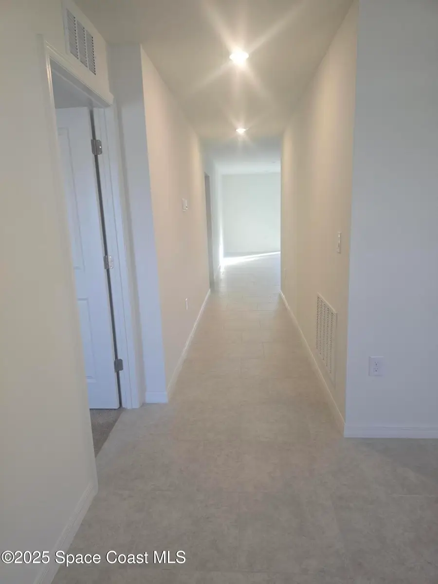 971 SW Richmond Circle Sw, Palm Bay, FL 32908 - Image #2