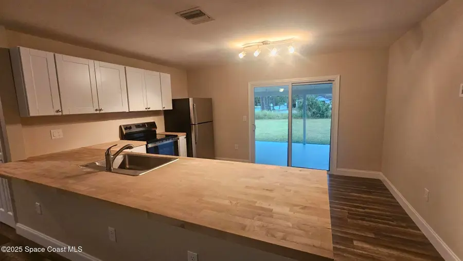 1520 Lucky Street Nw, Palm Bay, FL 32907 - Image #3