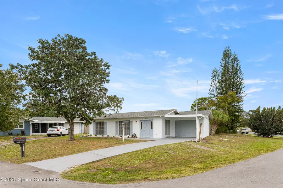 668 Thomas Jefferson Lane, Melbourne, FL 32904 - Image #2