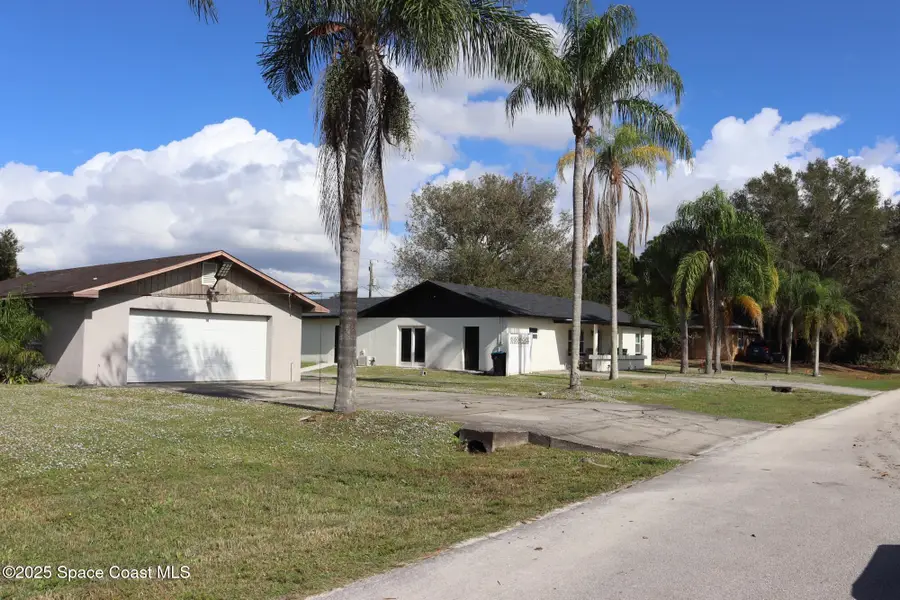 363 Royal Street Se, Palm Bay, FL 32909 - Image #2