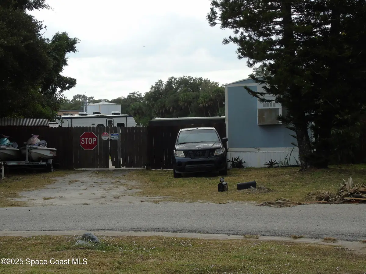 2952 Century Oaks Circle N, Malabar, FL 32950 - Image #1