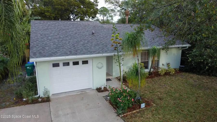 425 Banyan Street, Sebastian, FL 32958 - Image #2