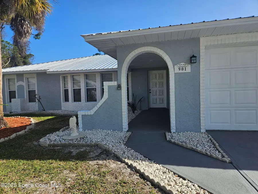901 Falconer Street Nw, Palm Bay, FL 32907 - Image #3