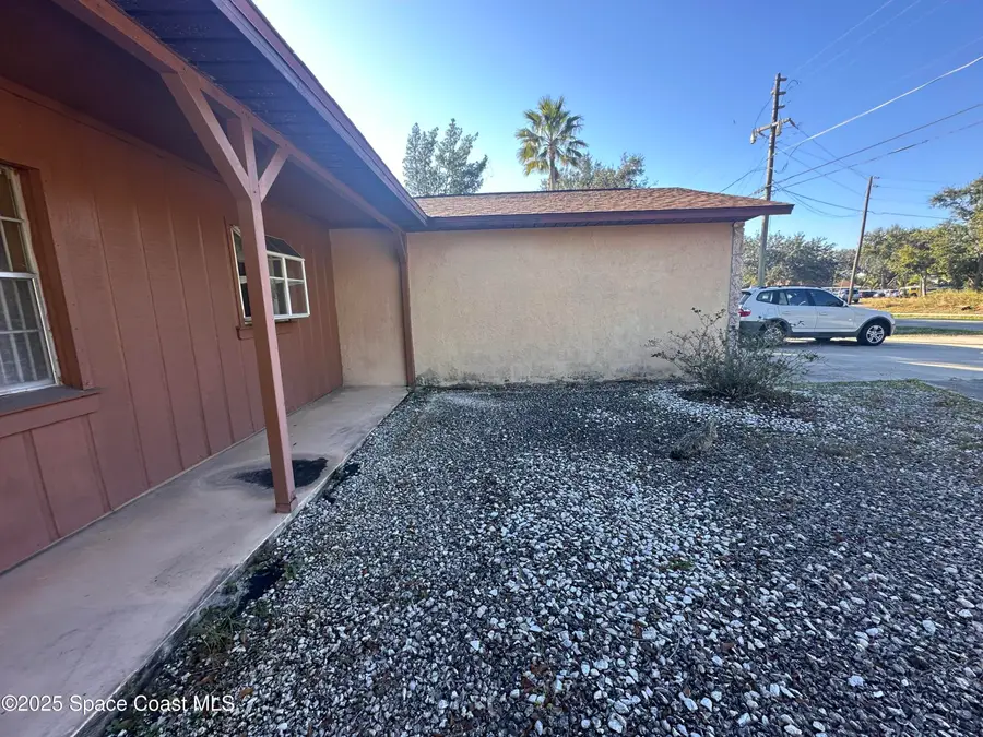 1223 Glenham Drive Ne, Palm Bay, FL 32905 - Image #2