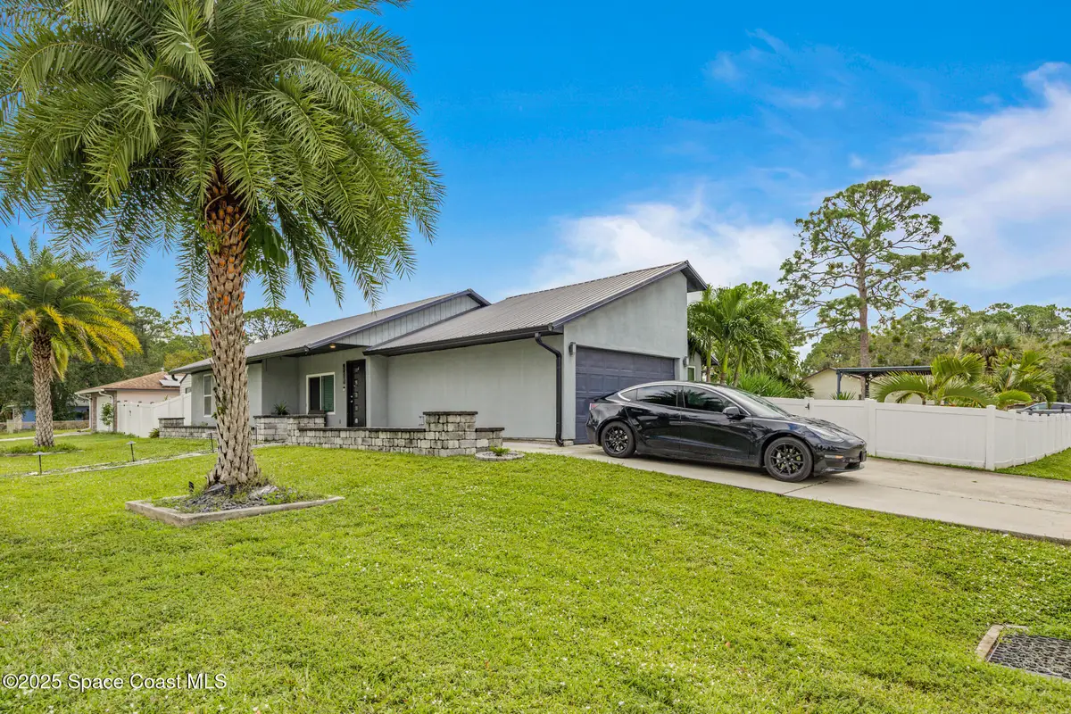 258 Emerson Drive Nw, Palm Bay, FL 32907 - Image #1