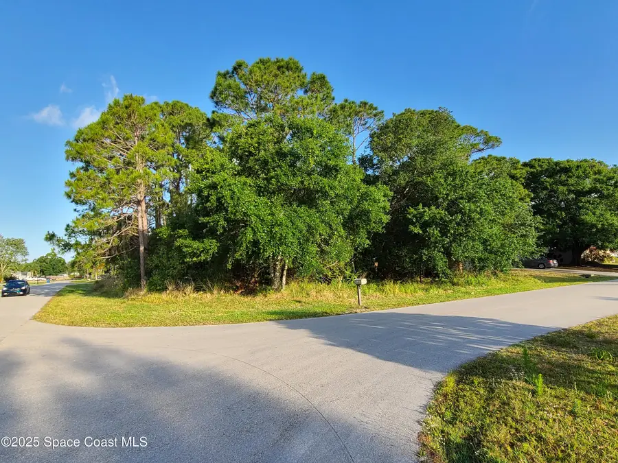 1328 Tilberg Avenue Nw, Palm Bay, FL 32907 - Image #3