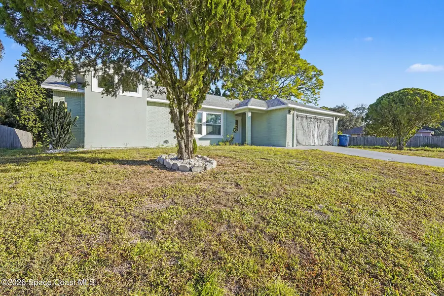 561 Carol Drive Ne, Palm Bay, FL 32907 - Image #3