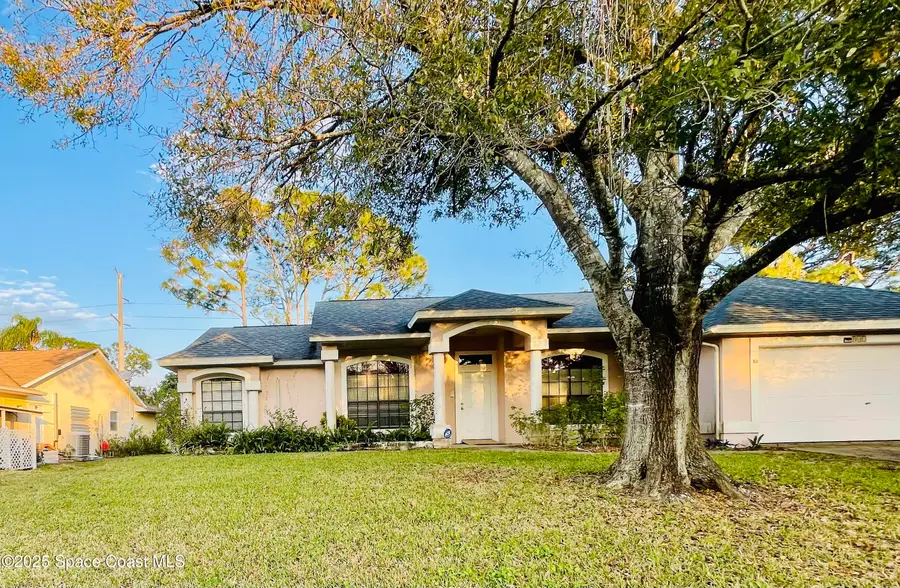 841 Lamplighter Drive Nw, Palm Bay, FL 32907 - Image #2