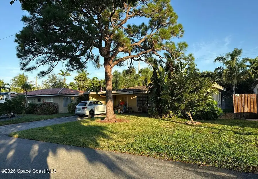 2037 NE 29th Street, Fort Lauderdale, FL 33306 - Image #2